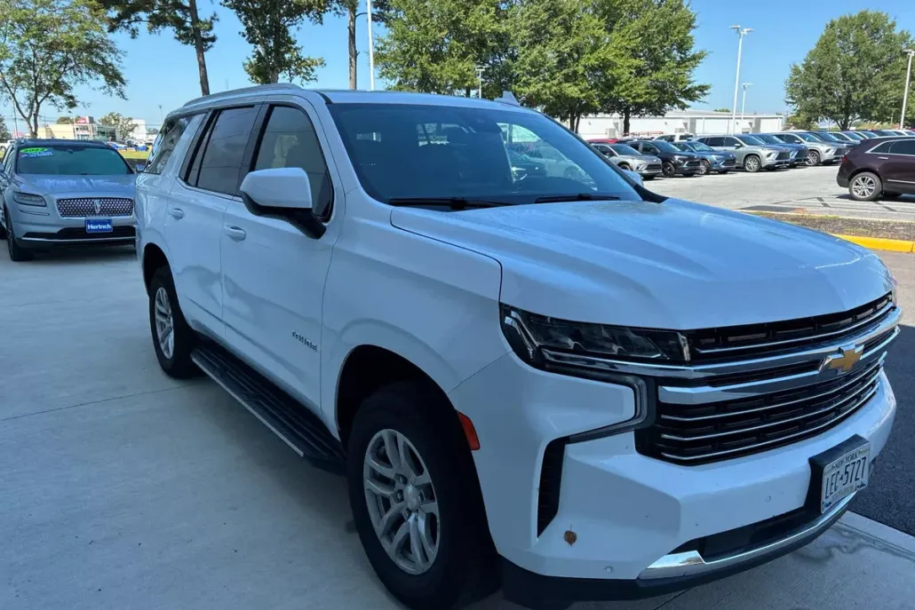 2023 Chevrolet Tahoe LT photo 1