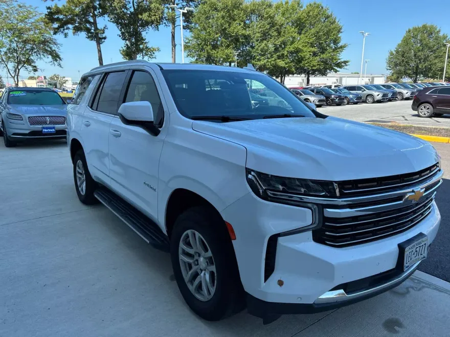 2023 Chevrolet Tahoe LT photo 1