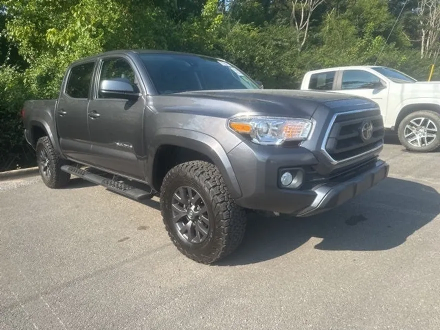 2021 Toyota Tacoma SR5 V6 photo 1