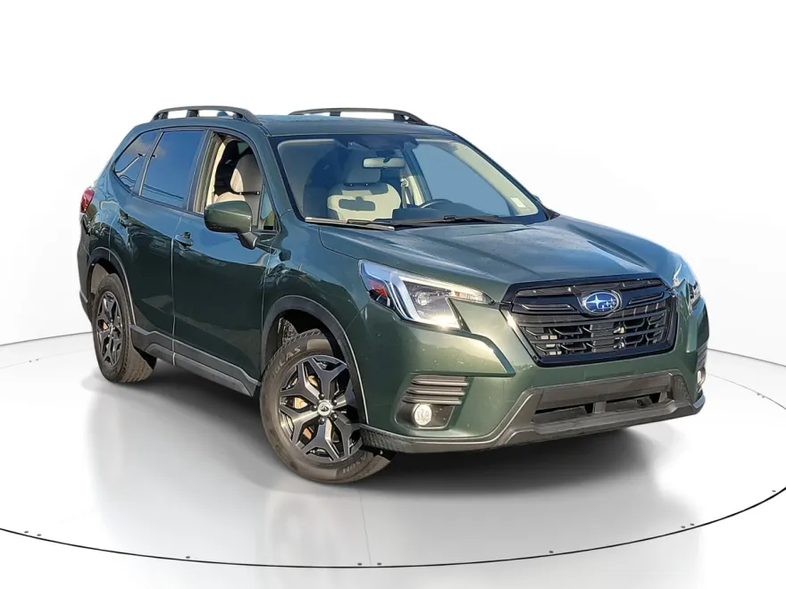 2022 Subaru Forester Premium photo 1
