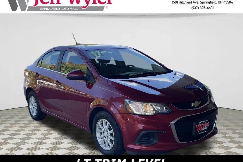 2017 Chevrolet Sonic LT photo 1