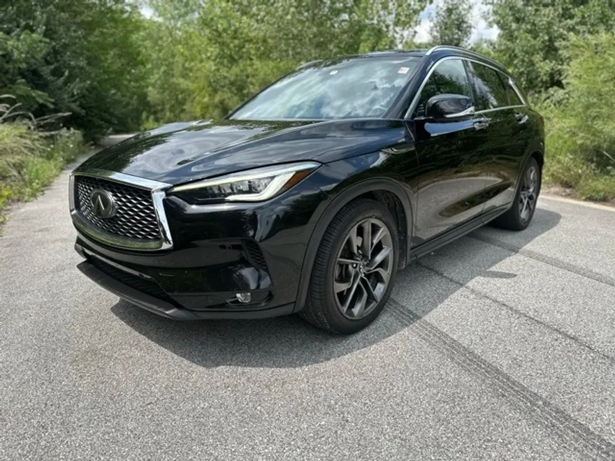 2019 Infiniti QX50 Essential photo 1