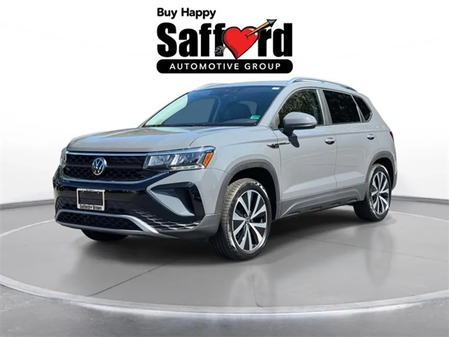 2022 Volkswagen Taos SE photo 1
