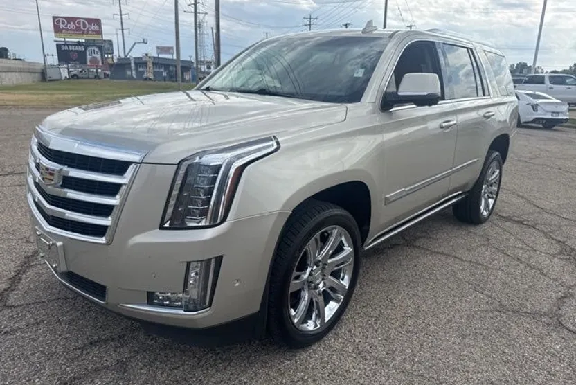 2017 Cadillac Escalade Premium Luxury photo 1