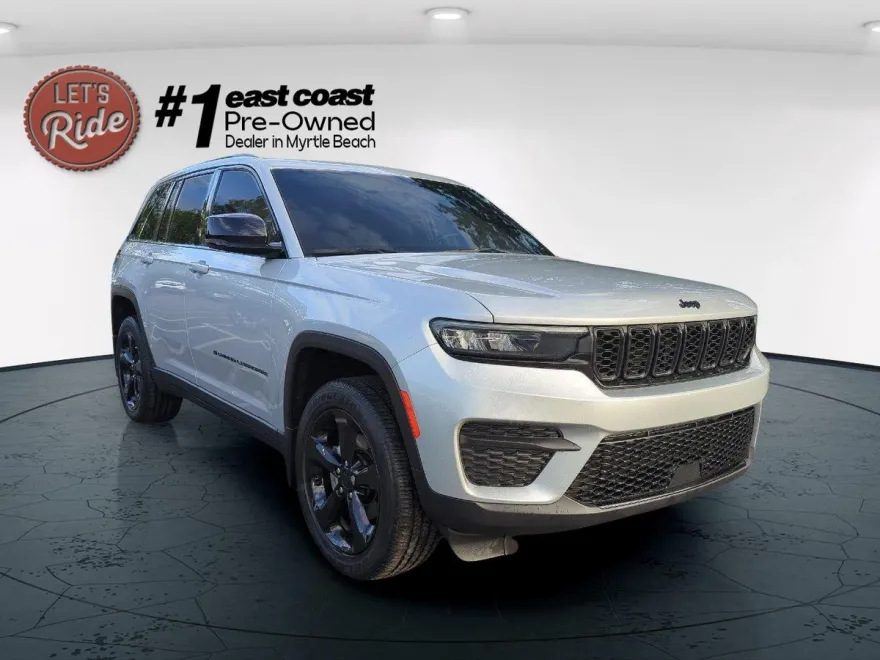 2023 Jeep Grand Cherokee Altitude photo 1