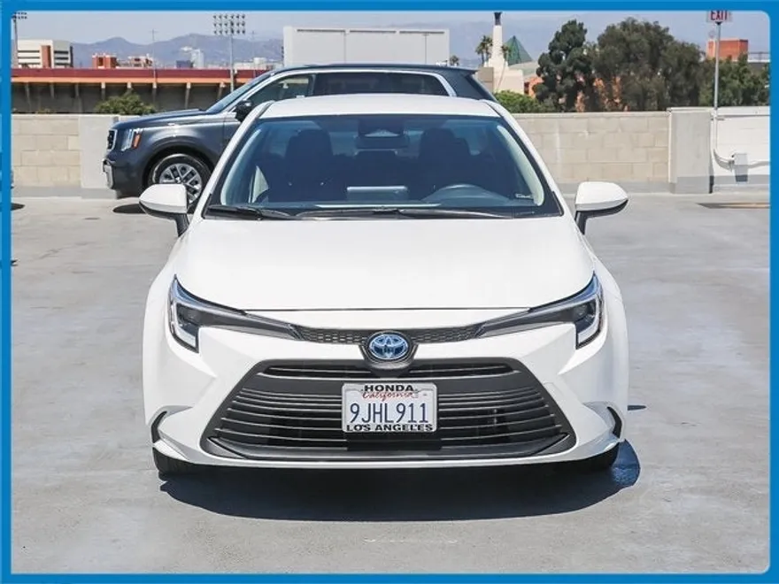 2024 Toyota Corolla Hybrid LE photo 1