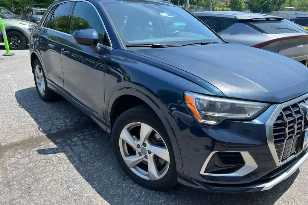 2020 Audi Q3 Premium 45 TFSI photo 1