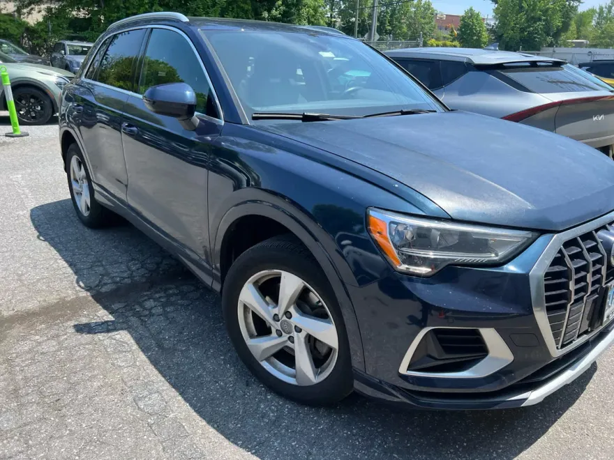 2020 Audi Q3 Premium 45 TFSI photo 1