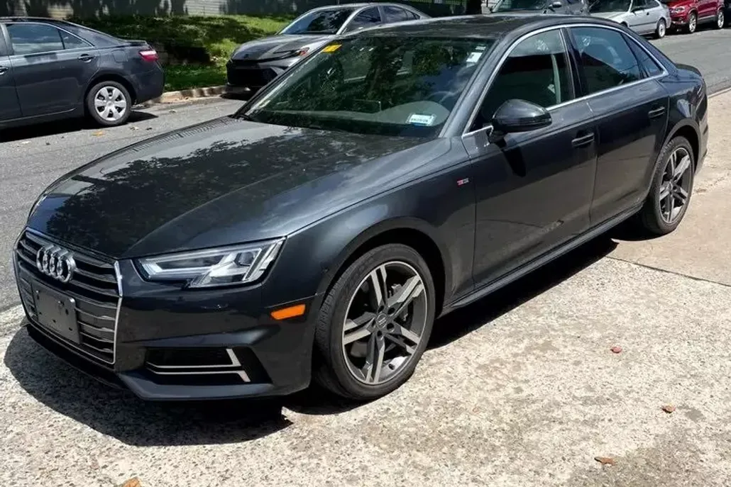 2018 Audi A4 2.0T Premium Plus photo 1