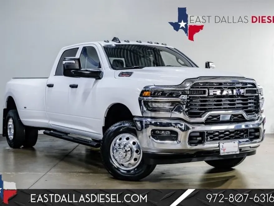 2025 Ram 3500 Tradesman photo 1
