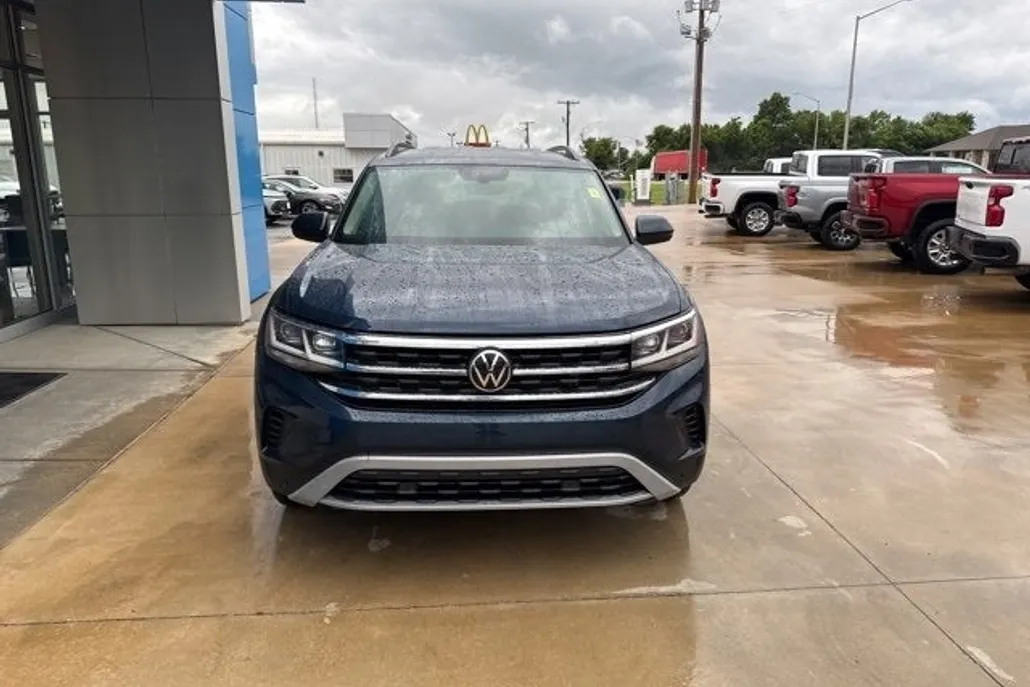 2022 Volkswagen Atlas SE Technology photo 1