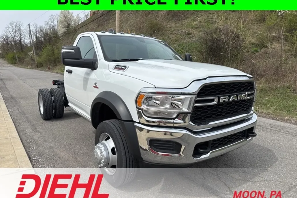 2024 Ram 5500 Tradesman photo 1