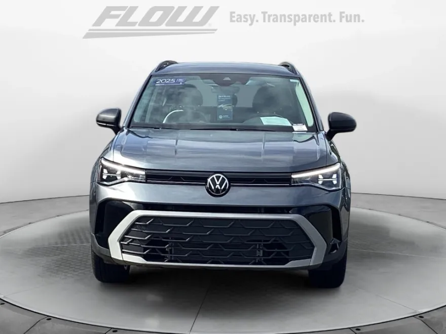 2025 Volkswagen Taos S photo 1