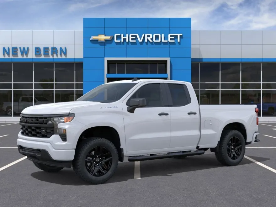 2025 Chevrolet Silverado 1500 Custom photo 1