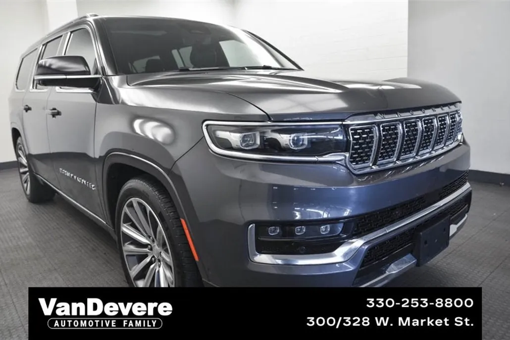 2023 Jeep Grand Wagoneer L II photo 1