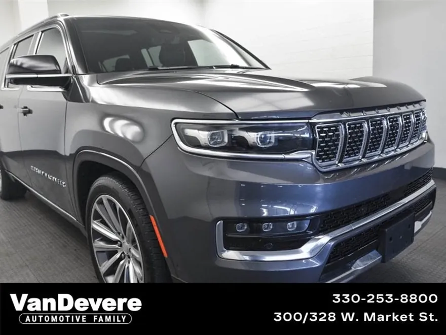 2023 Jeep Grand Wagoneer L II photo 1