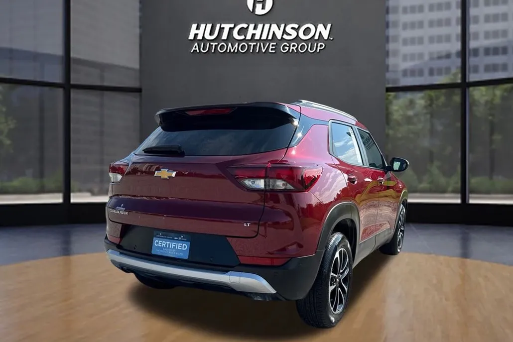 2024 Chevrolet Trailblazer LT photo 1
