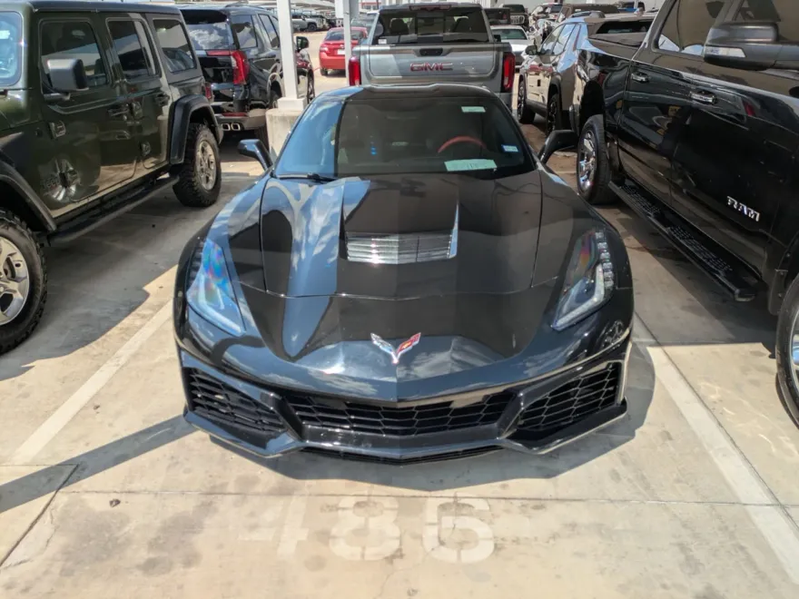 2018 Chevrolet Corvette Stingray 1LT photo 1