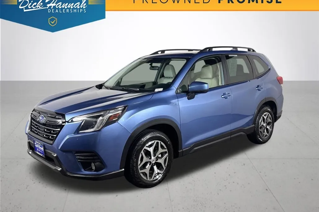 2022 Subaru Forester Premium photo 1