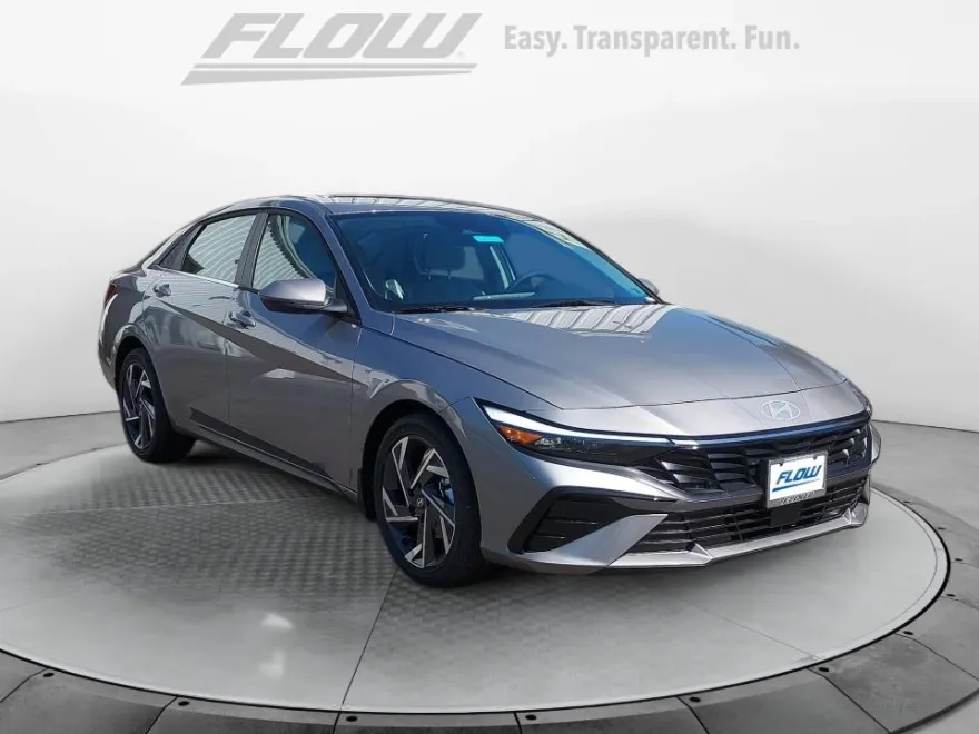 2025 Hyundai Elantra Limited photo 1