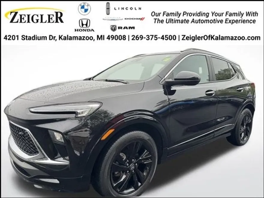 2024 Buick Encore GX Sport Touring photo 1