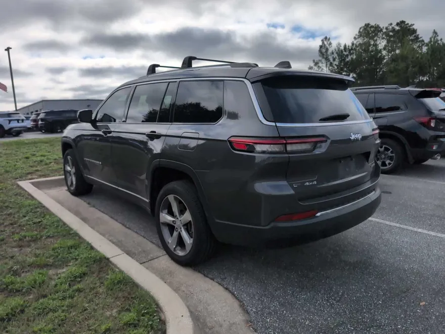 2022 Jeep Grand Cherokee Limited photo 1