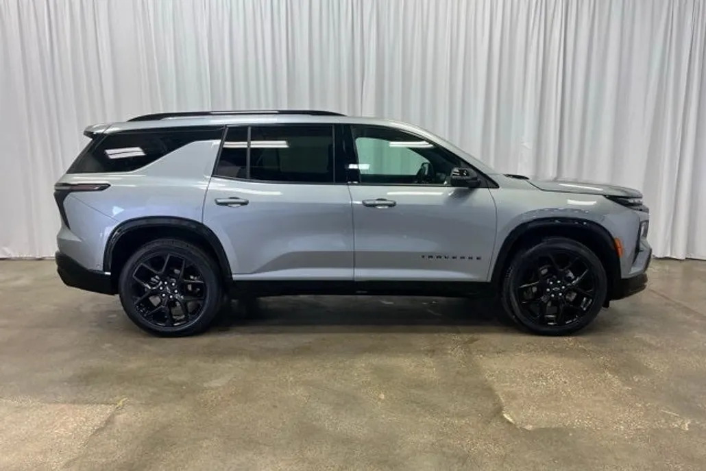 2024 Chevrolet Traverse RS photo 1