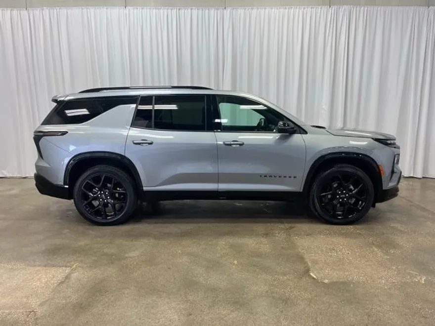 2024 Chevrolet Traverse RS photo 1