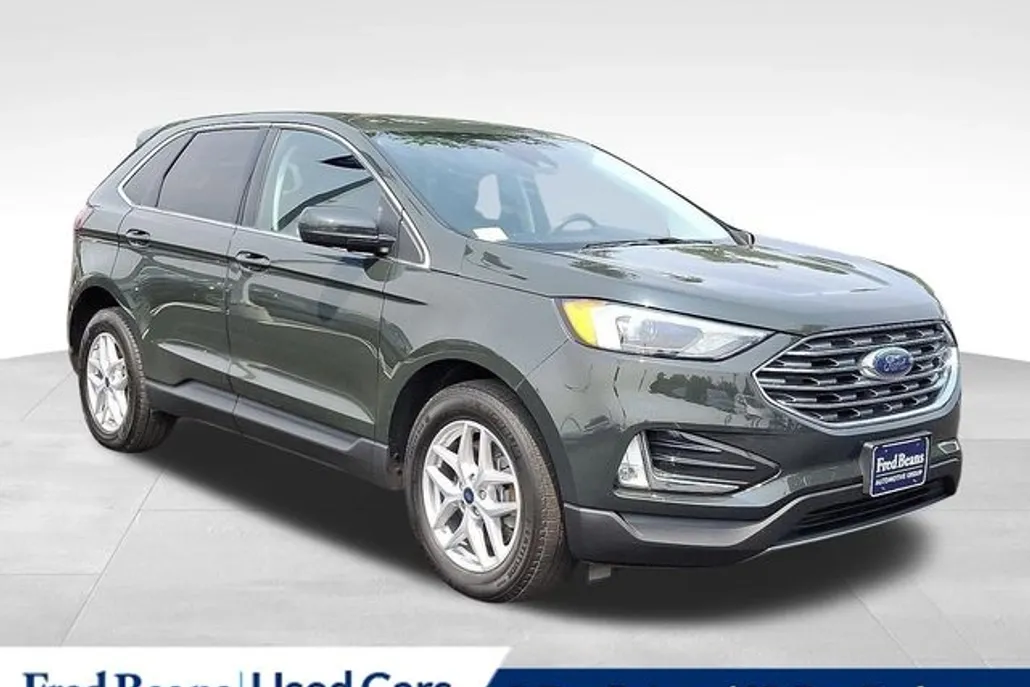 2022 Ford Edge SEL photo 1