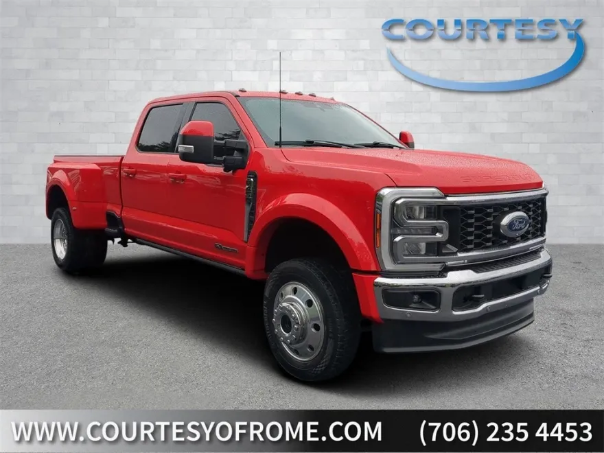 2023 Ford F-450 Lariat photo 1