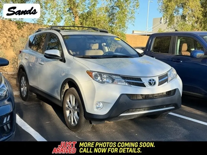 2014 Toyota RAV4 Limited photo 1