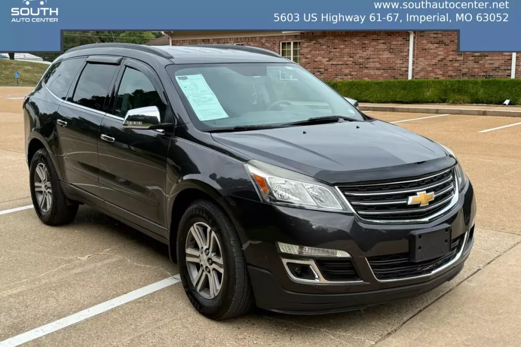 2016 Chevrolet Traverse 1LT photo 1