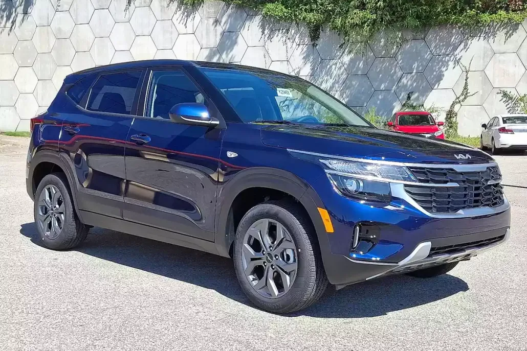 2026 Kia Seltos LX photo 1