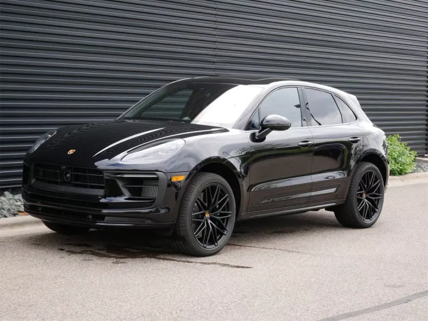 2025 Porsche Macan GTS photo 1