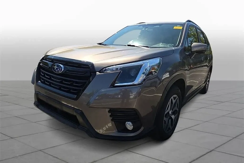 2022 Subaru Forester Premium photo 1