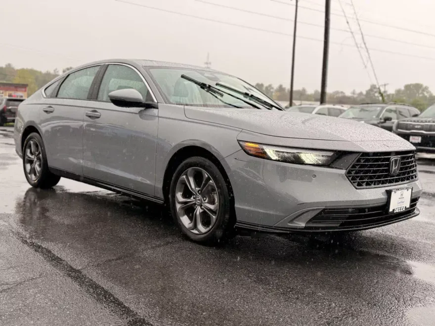 2023 Honda Accord Hybrid EX-L photo 1
