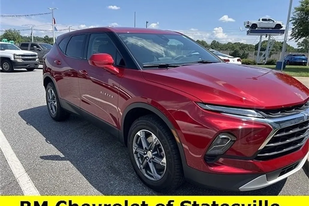 2023 Chevrolet Blazer 2LT photo 1