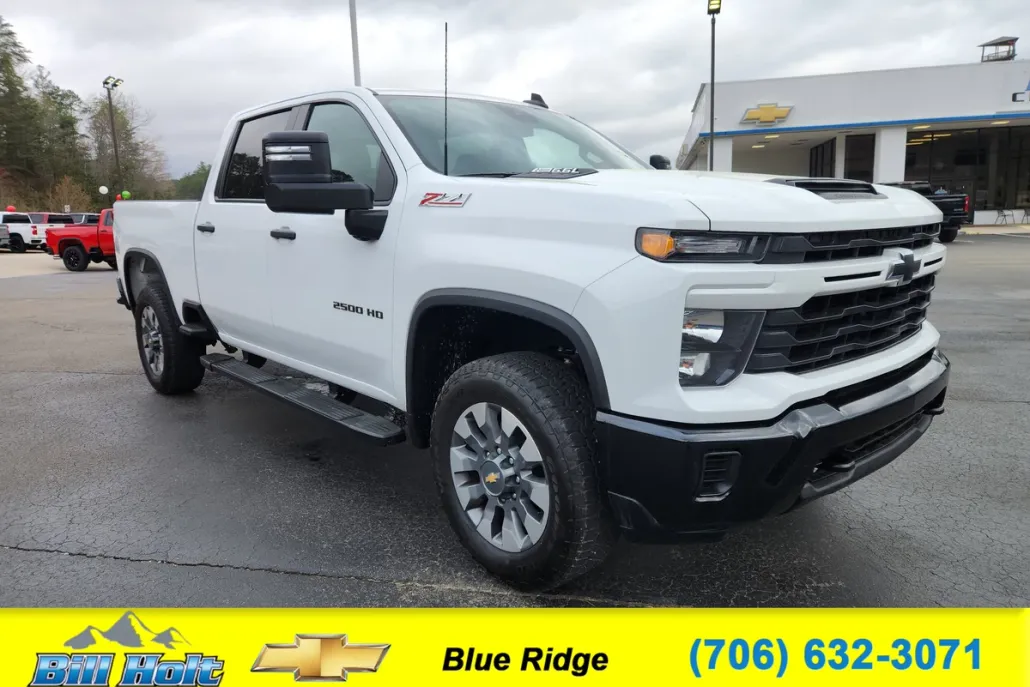2024 Chevrolet Silverado 2500HD Custom photo 1