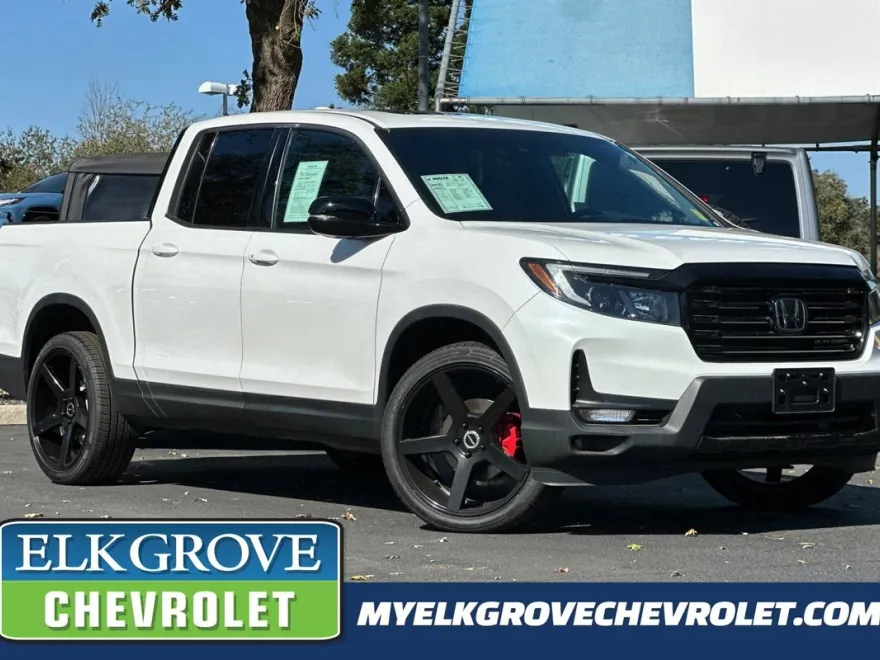 2023 Honda Ridgeline Black Edition photo 1