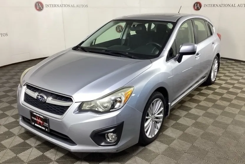 2012 Subaru Impreza 2.0i Premium photo 1
