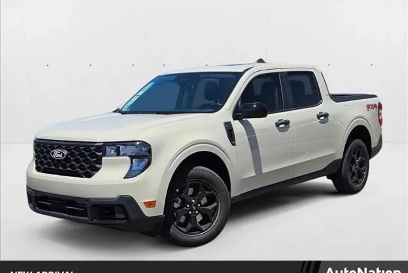 2025 Ford Maverick XLT photo 1