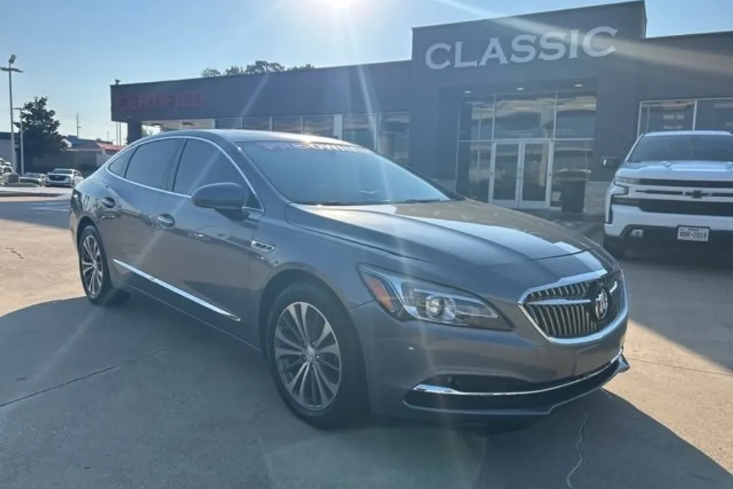 2019 Buick LaCrosse Essence photo 1