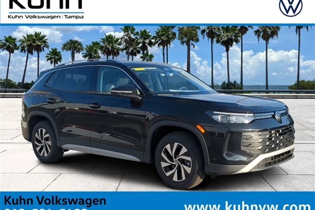 2025 Volkswagen Tiguan S photo 1