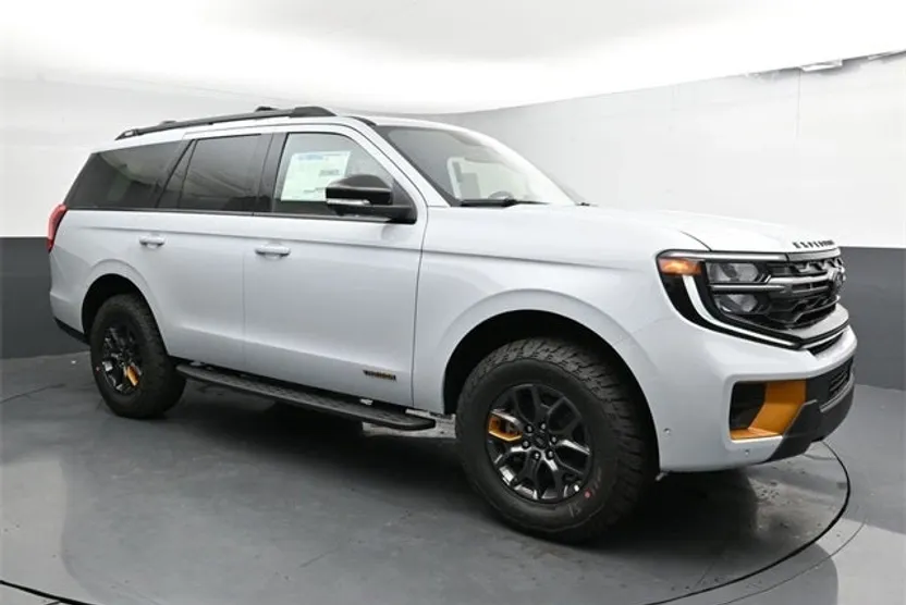 2025 Ford Expedition Base photo 1