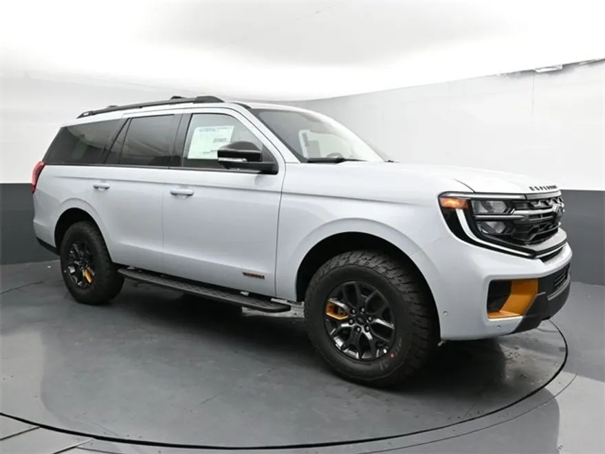 2025 Ford Expedition Base photo 1