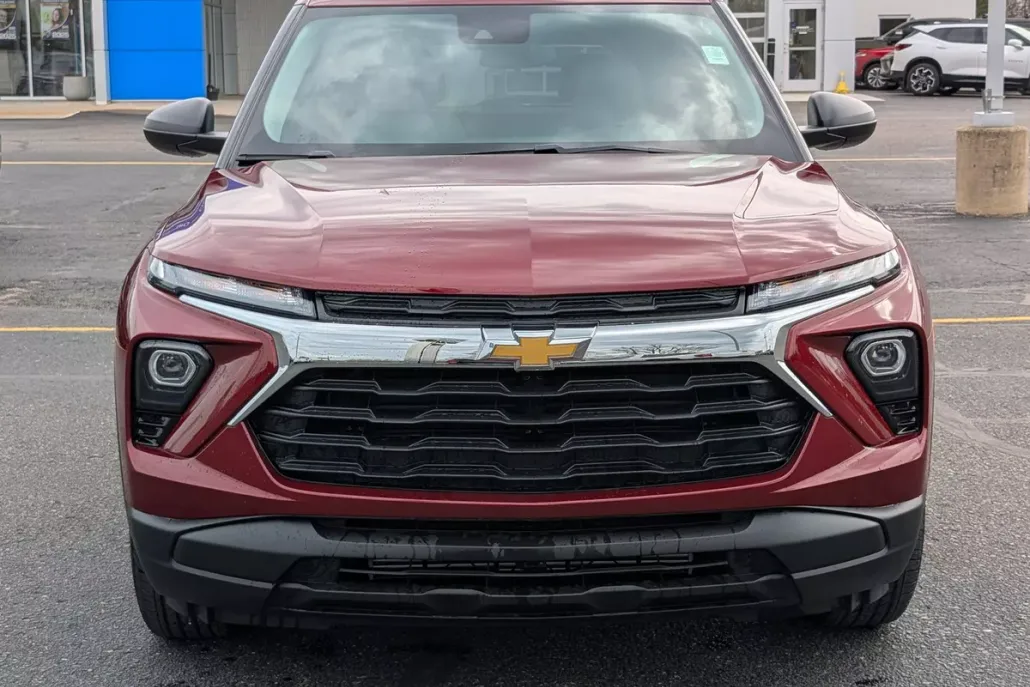 2025 Chevrolet Trailblazer LS photo 1