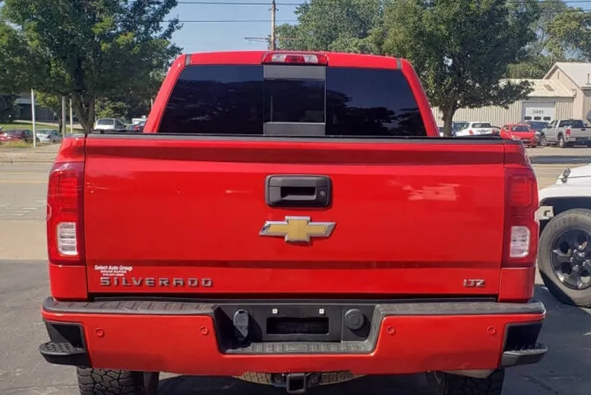 2017 Chevrolet Silverado 1500 LTZ Z71 photo 1