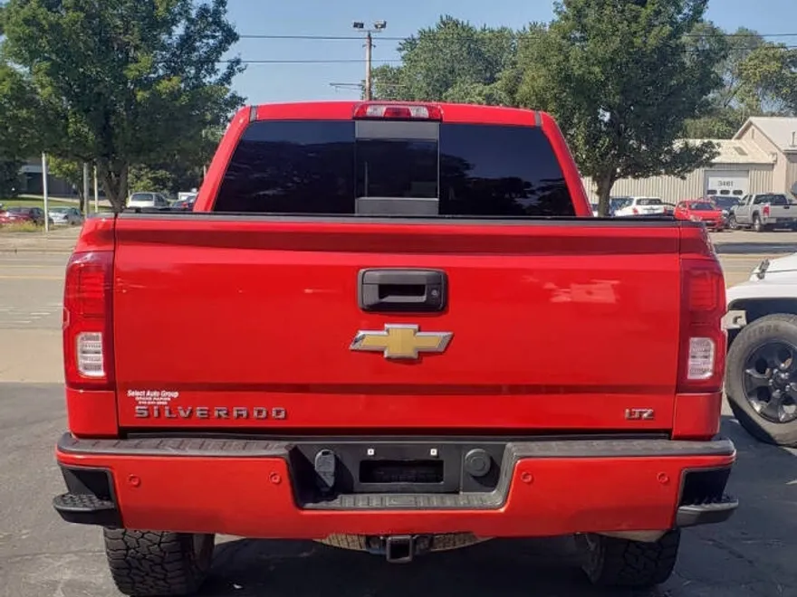 2017 Chevrolet Silverado 1500 LTZ Z71 photo 1