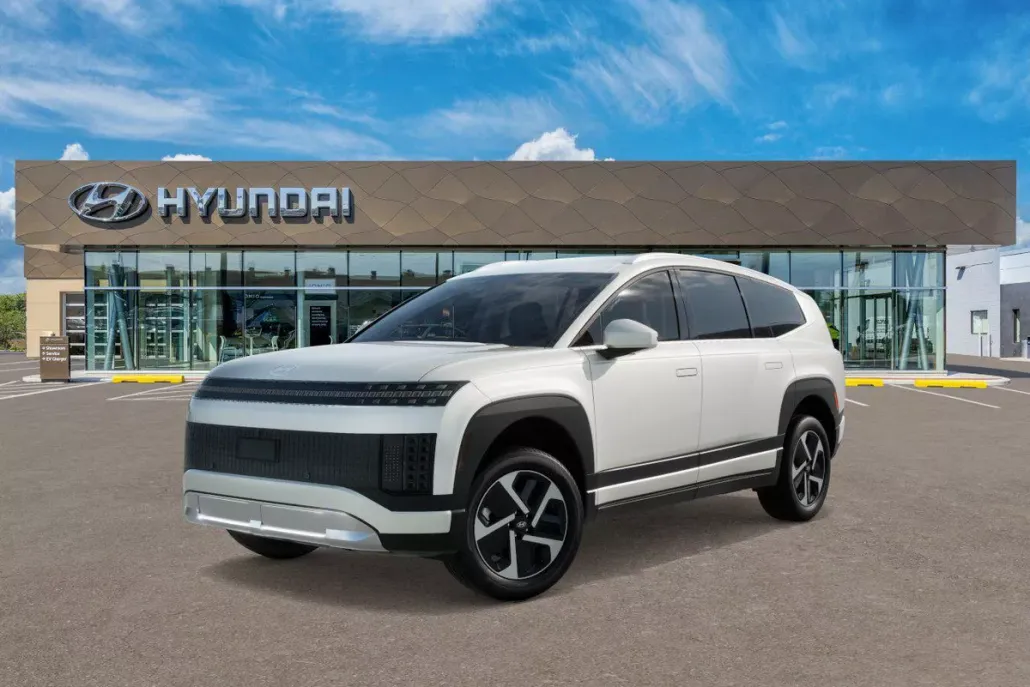 2026 Hyundai Ioniq SE photo 1