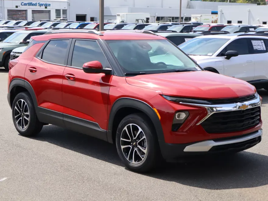 2026 Chevrolet Trailblazer LT photo 1